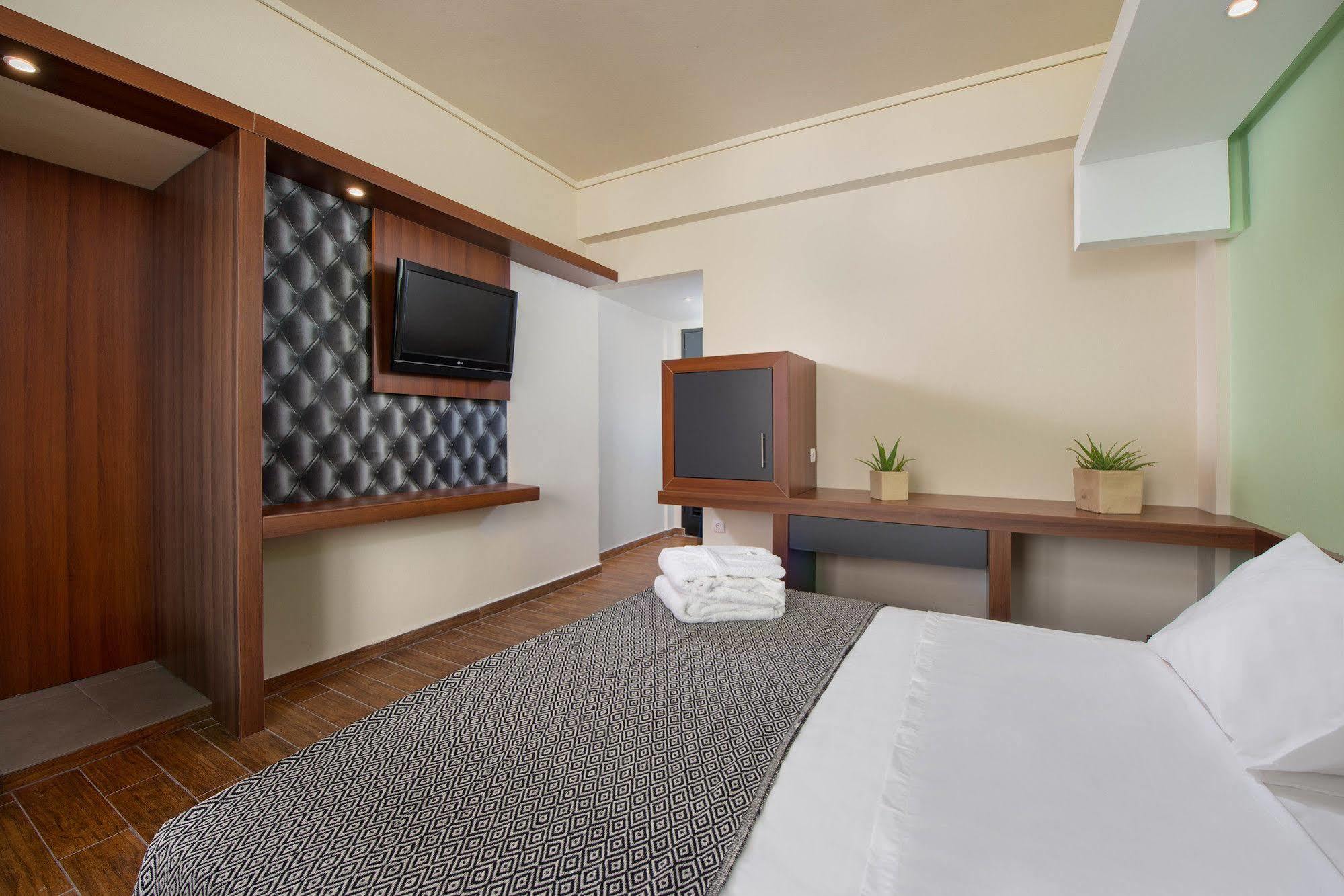 Gq Hotel & Club - Adults Only Rhodes City ภายนอก รูปภาพ